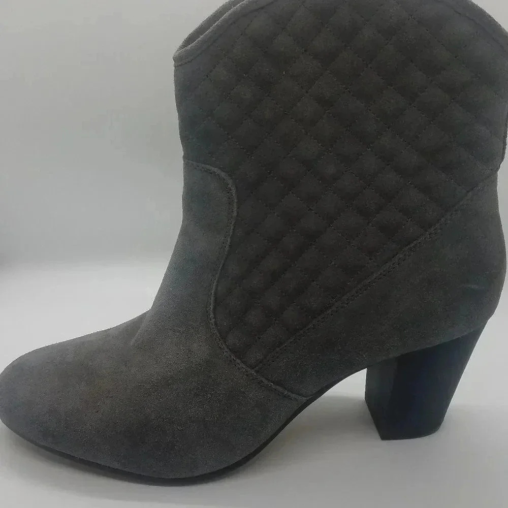 New women's isaac mizrahi live ankle high boot's